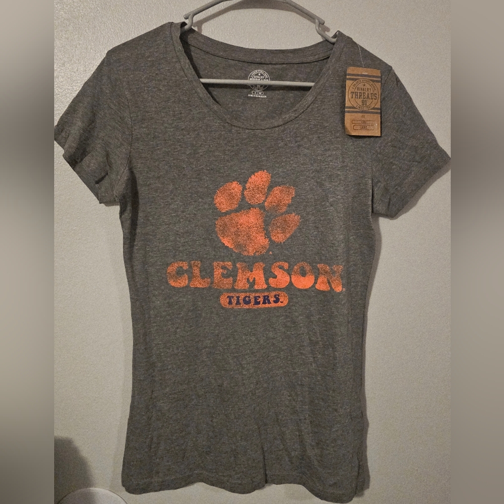 NWT Gray Grey Clemson Tigers graphic t-shirt Size S 4/6